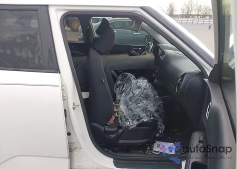 2020 Kia Soul Ex z USA, uszkodzony, nr VIN KNDJ33AU9L7722447